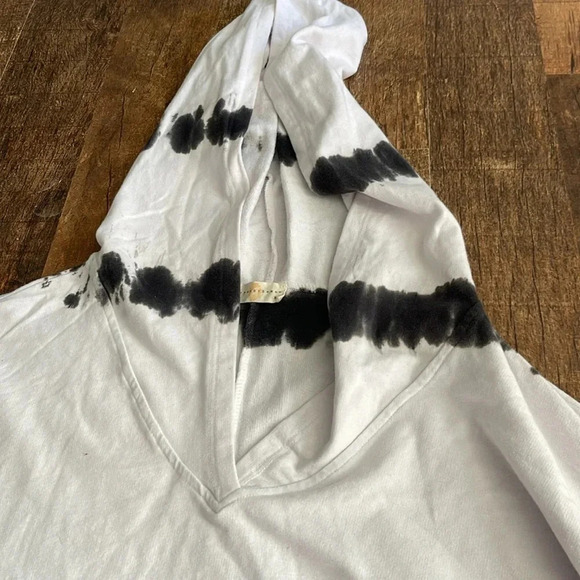 Chrysanthemum tie dye sweatshirt white & gray - Picture 6 of 8